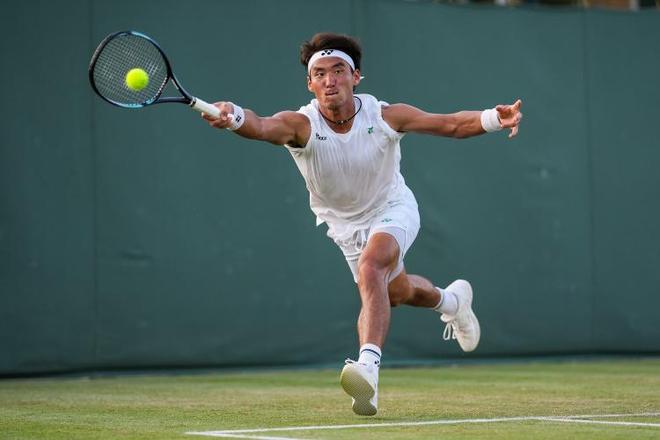 受1比3失 受1比3失